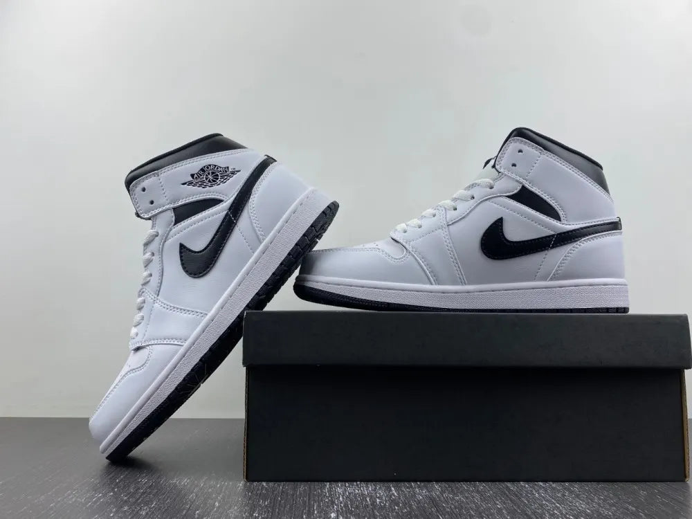 Air Jordan 1 Mid White/Black - Hình 8