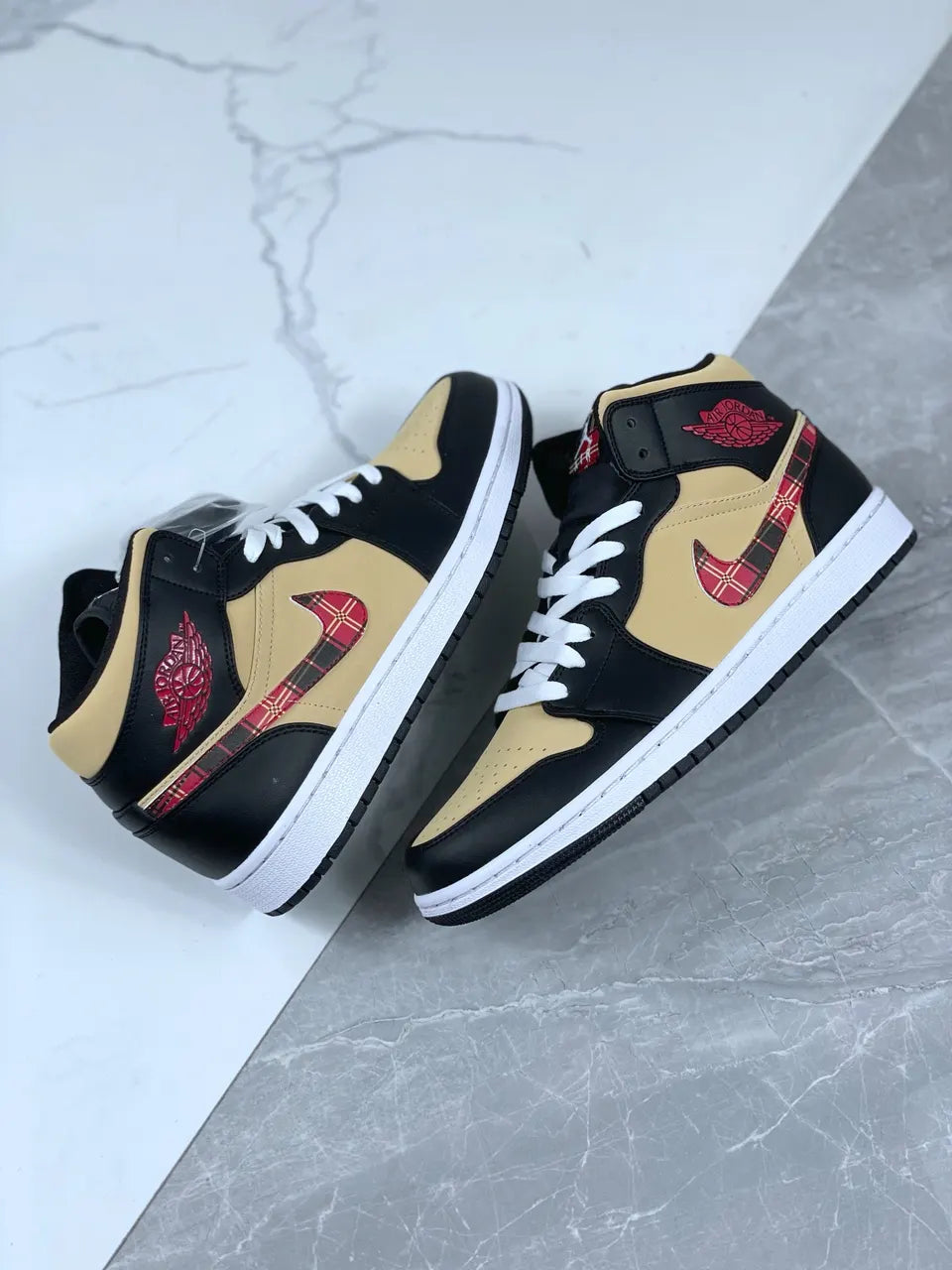 Air Jordan 1 Tan Plaid - Hình 5