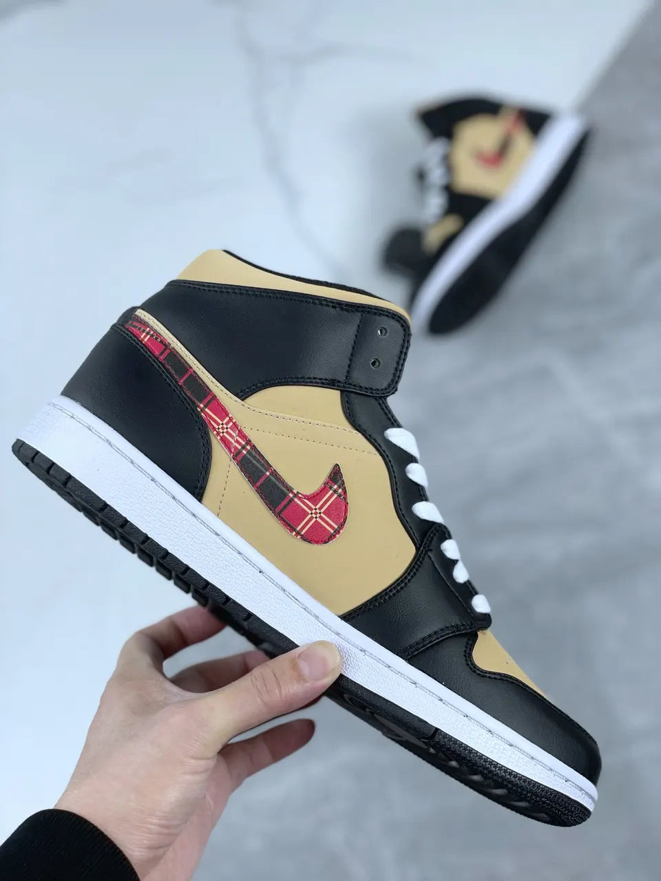 Air Jordan 1 Tan Plaid - Hình 4