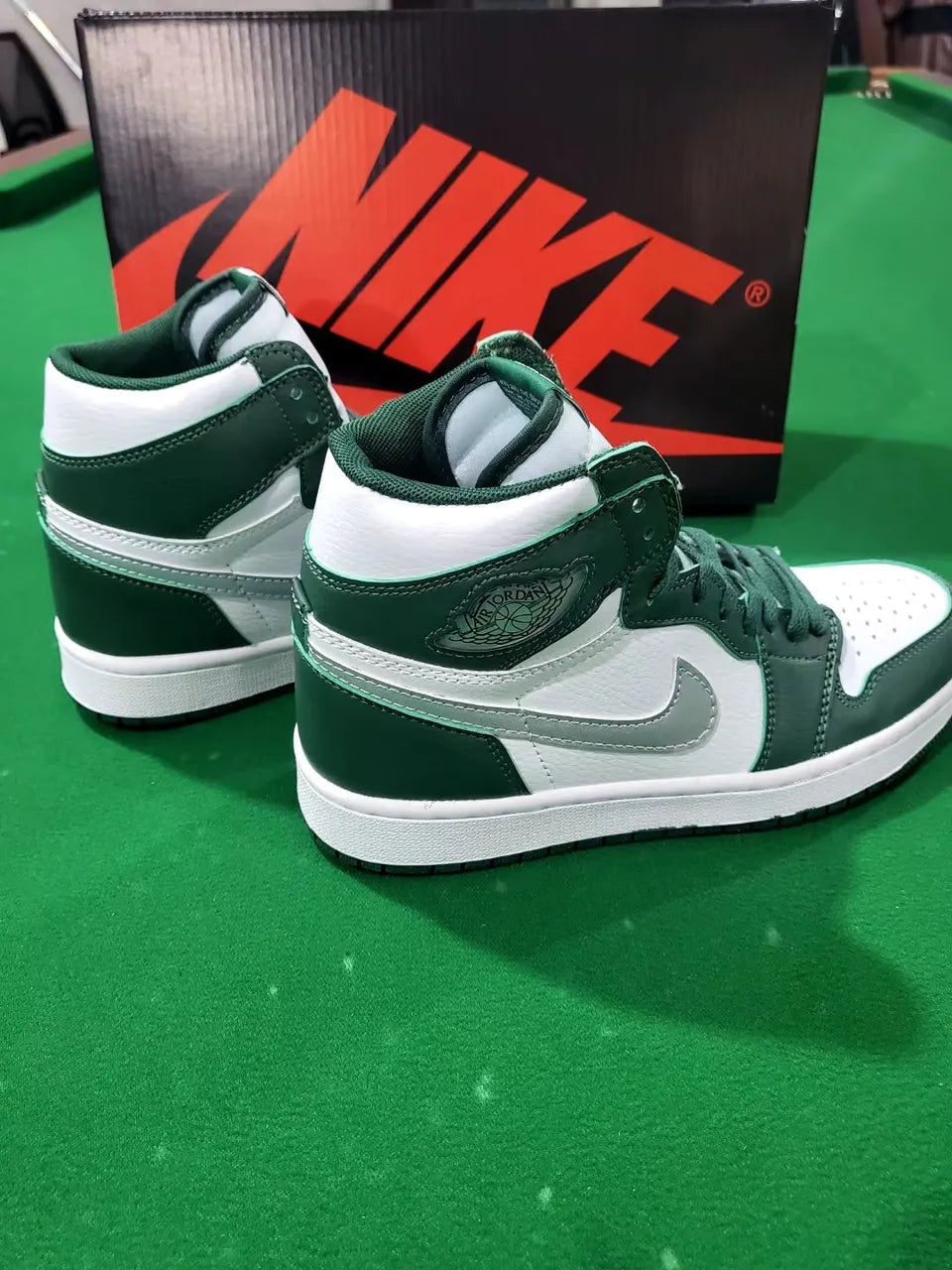 nike Air Jordan 1 Gorge Green - Hình 2
