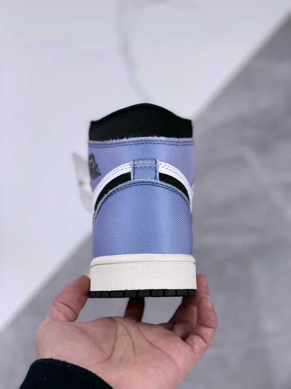 nike Air Jordan 1 Celestine Blue - Hình 2