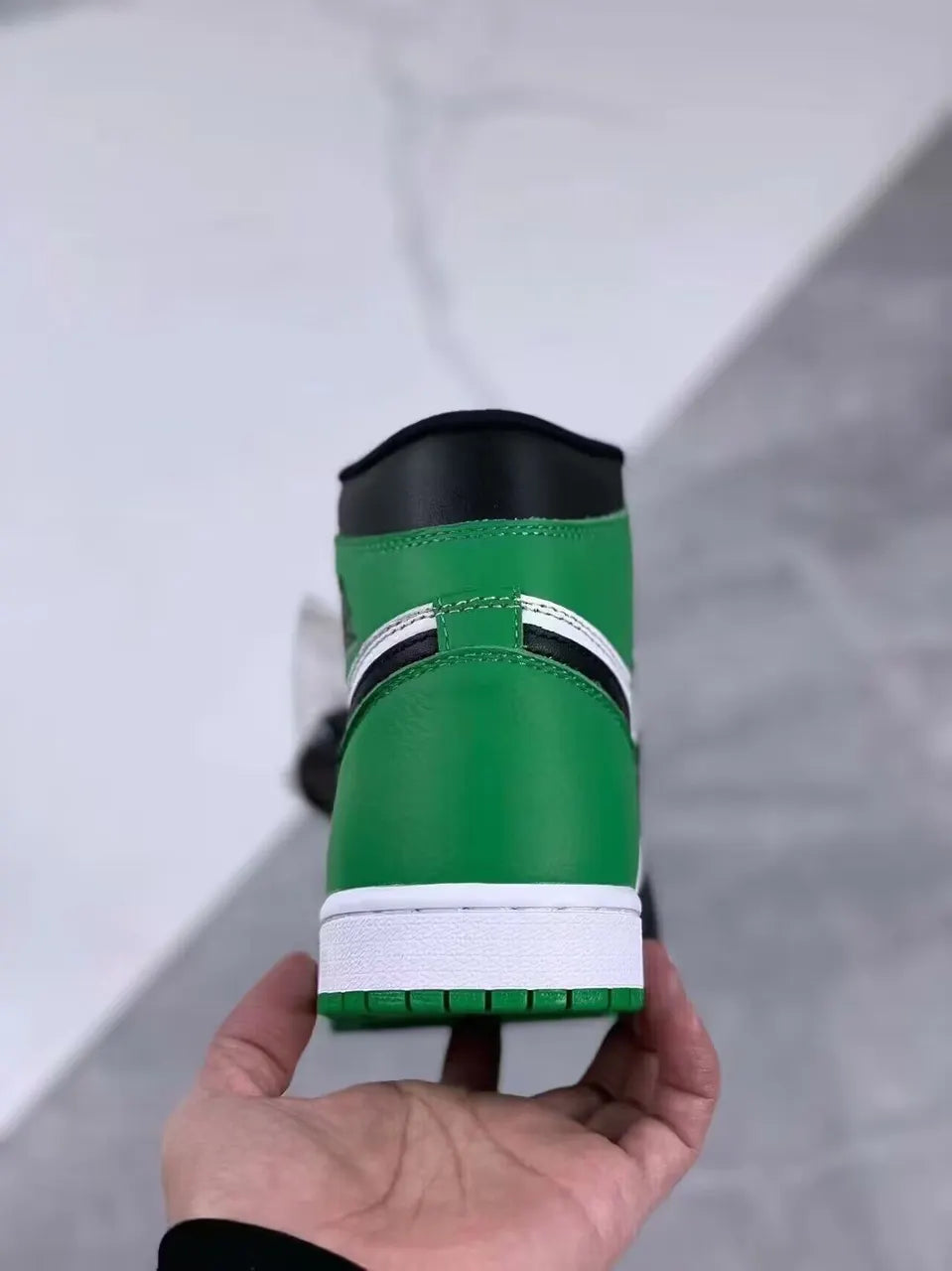 retro Air Jordan 1 Pine Green - Hình 9