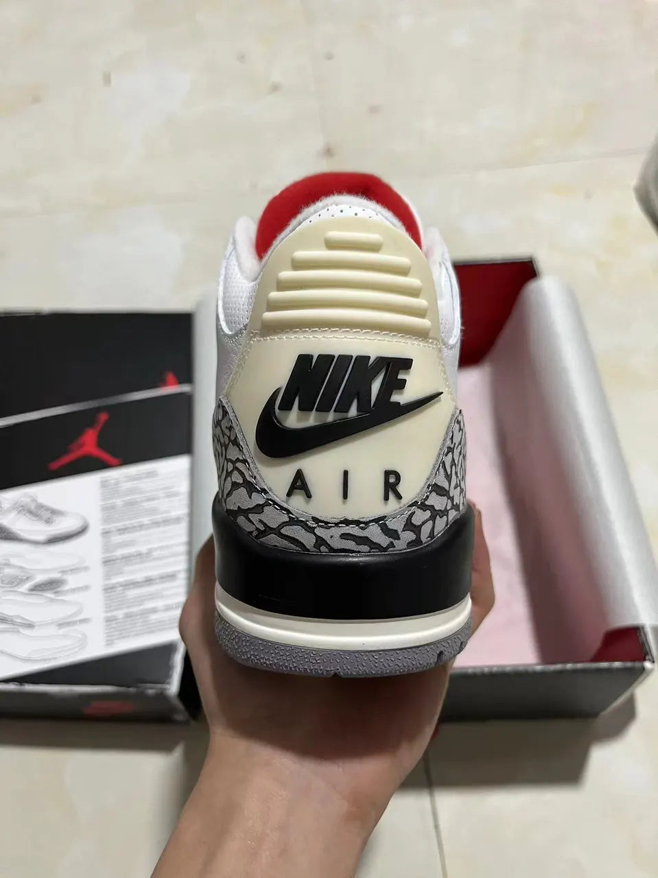 retro iconic Air Jordan 3 White Cement - Hình 2