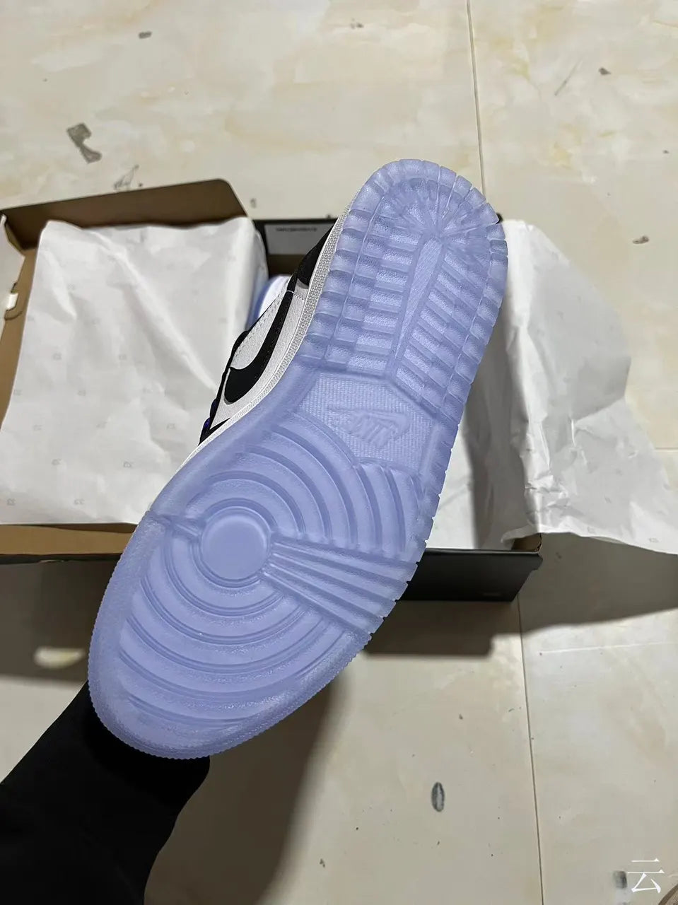 Jordan 1 Low Purple air - Hình 2