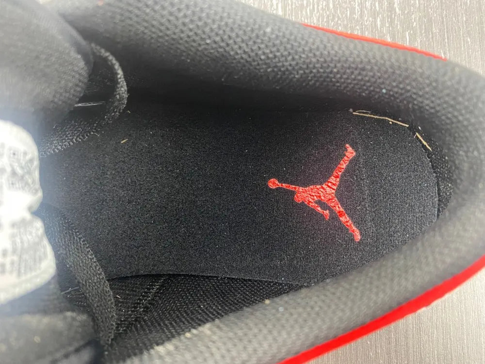 Air Jordan 1 Low Black Red - Hình 4