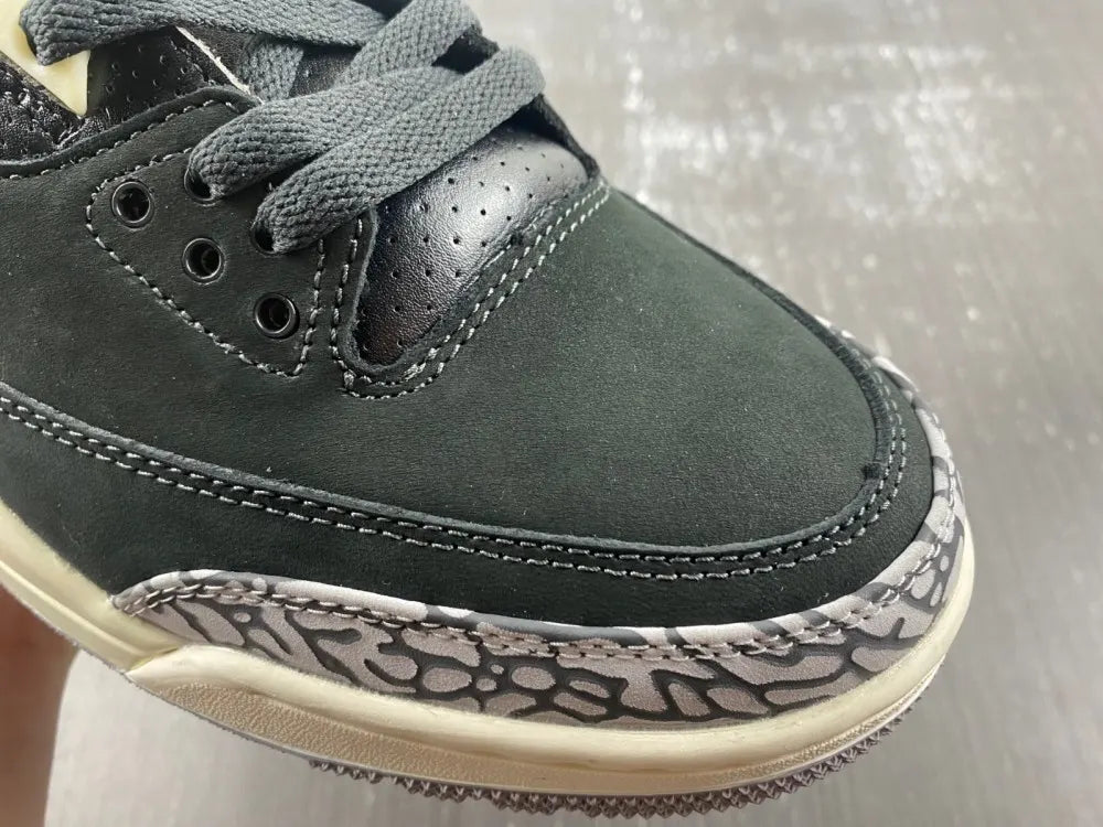 iconic Air Jordan 3 Retro Black Cement - Hình 17