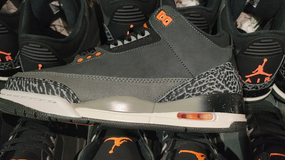 iconic Air Jordan 3 Retro Black Gold - Hình 2