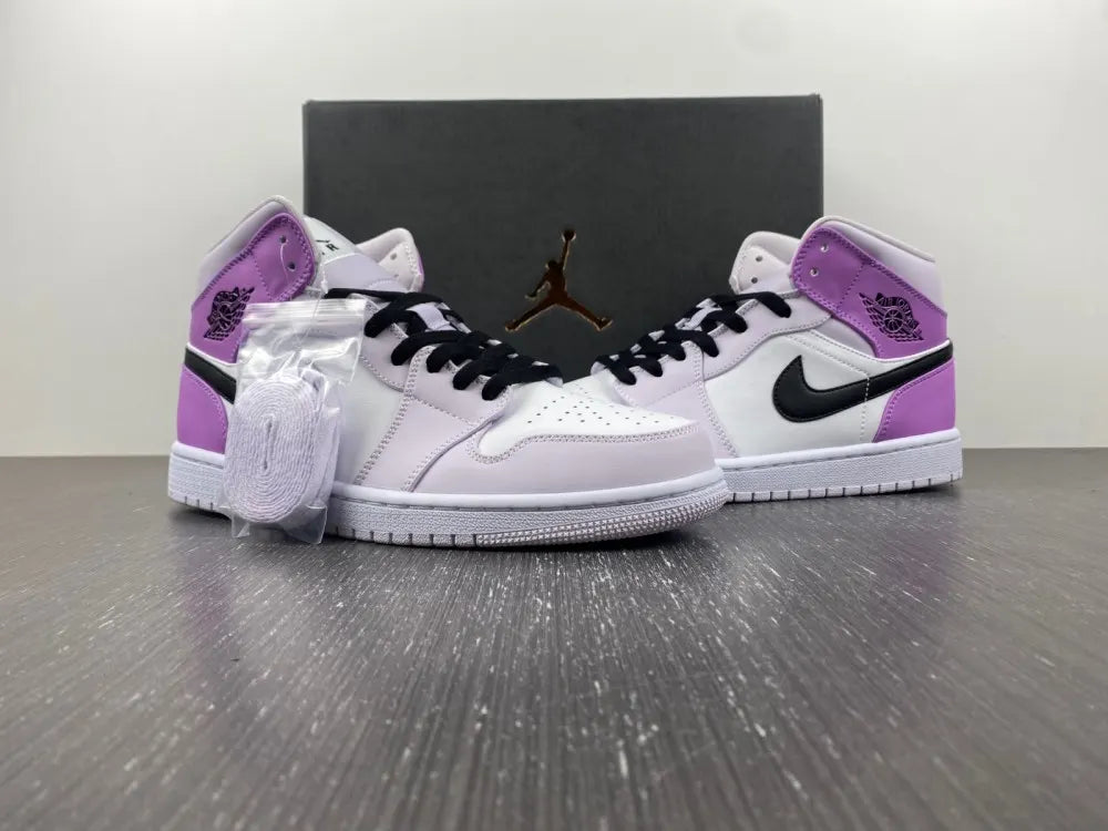 Air Jordan 1 Mid Lilac Bloom