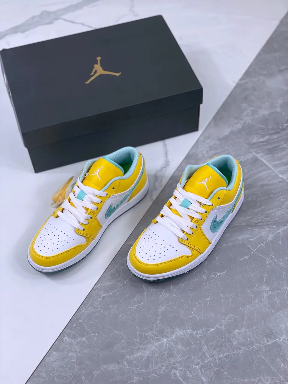 Jordan 1 Low Lemonade