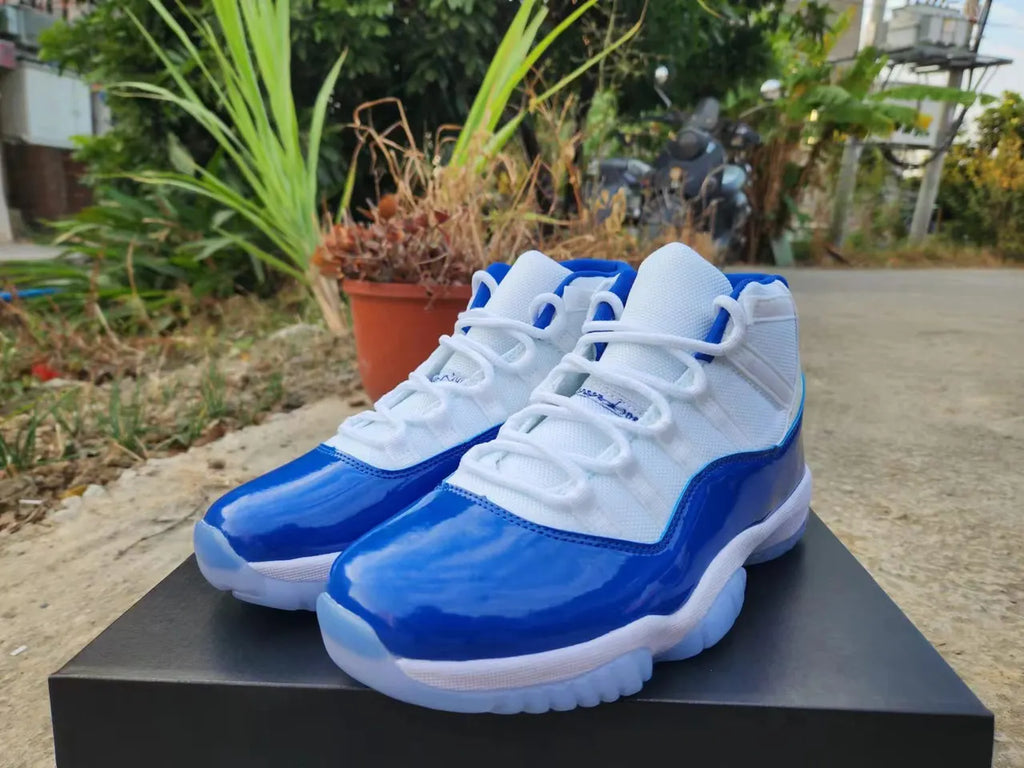 Air Jordan 11 Retro White/Blue