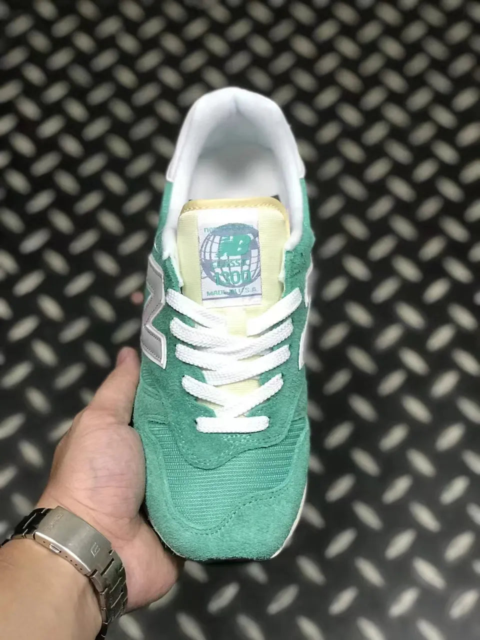 NB 1300 Green Suede - Hình 6