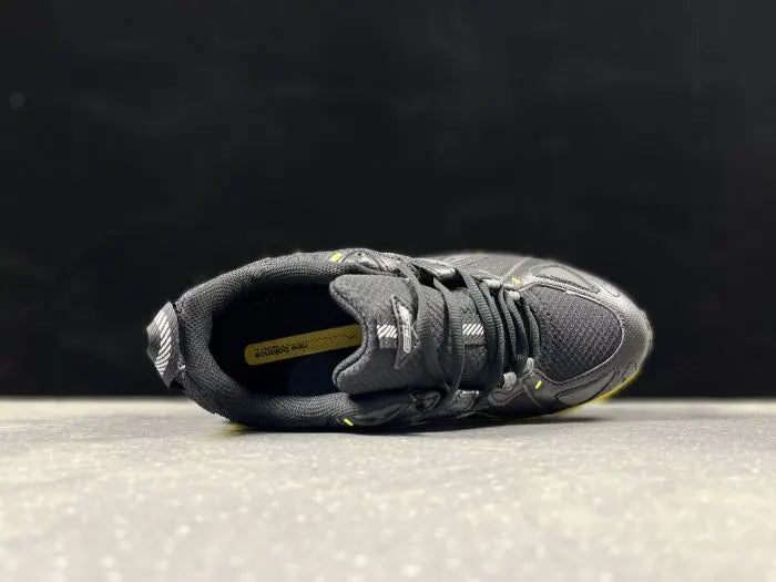 NB 410v7 Black Yellow - Hình 2