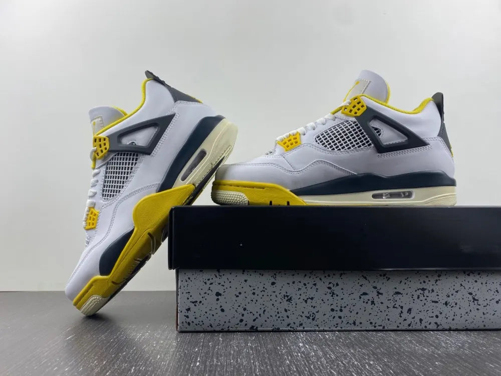 Air Jordan 4 Retro White/Yellow - Hình 3