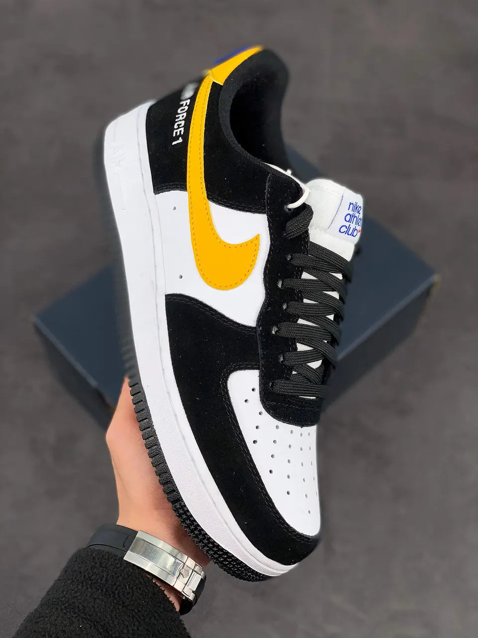 Nike AF1 Black Gold