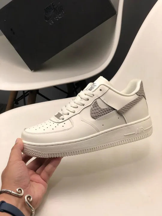 Nike Air Force 1 Cream Python - Hình 3