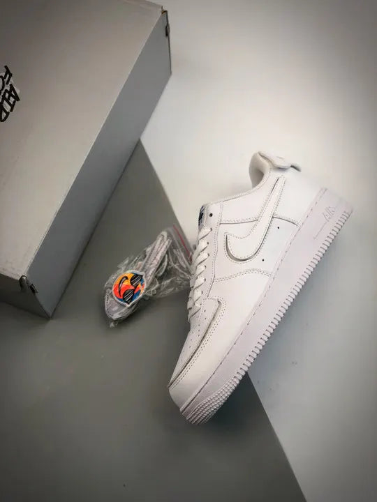 classic Nike Air Force 1 '07 White - Hình 2