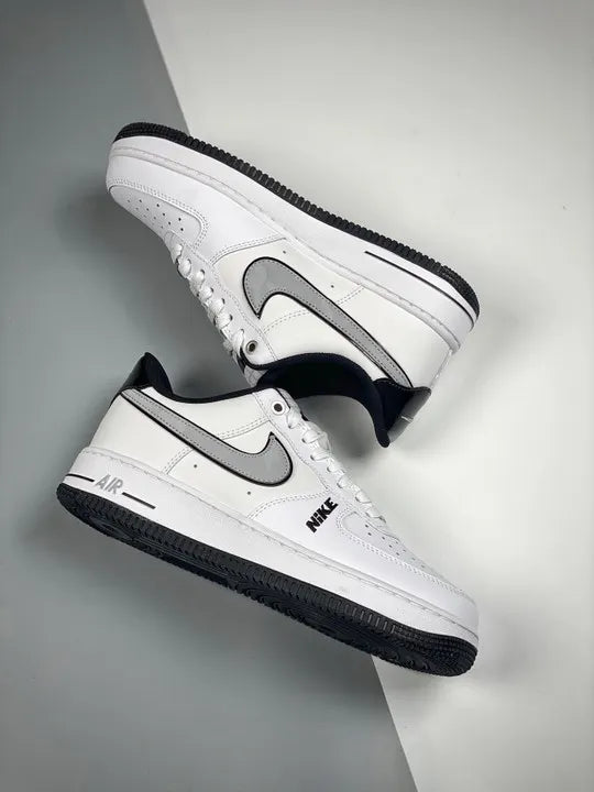 white Nike Air Force 1 LV8 - Hình 4