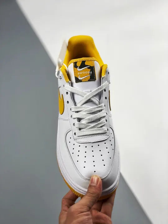 Nike White Yellow Sneaker - Hình 2