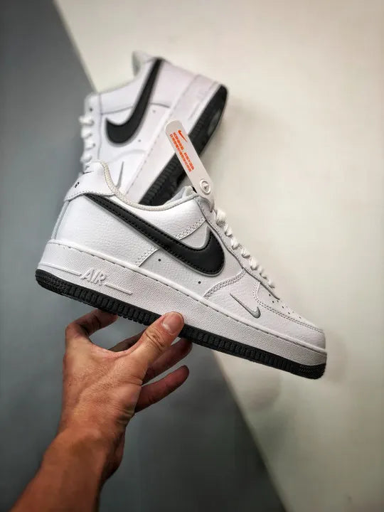 white Nike Air Force 1 '07