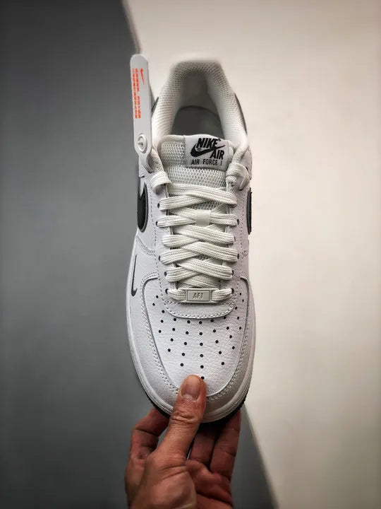 white Nike Air Force 1 '07 - Hình 4