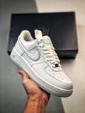 crisp Nike Air Force 1 '07