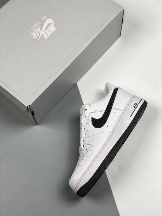 Nike Air Force 1 White/Black - Hình 3