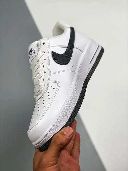 Nike Air Force 1 White/Black - Hình 4