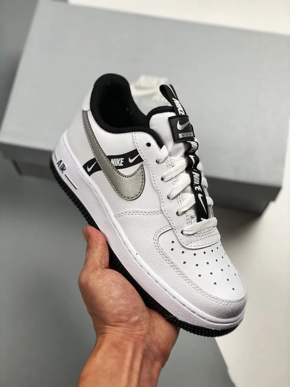 Nike AF1 LV8 White/Silver