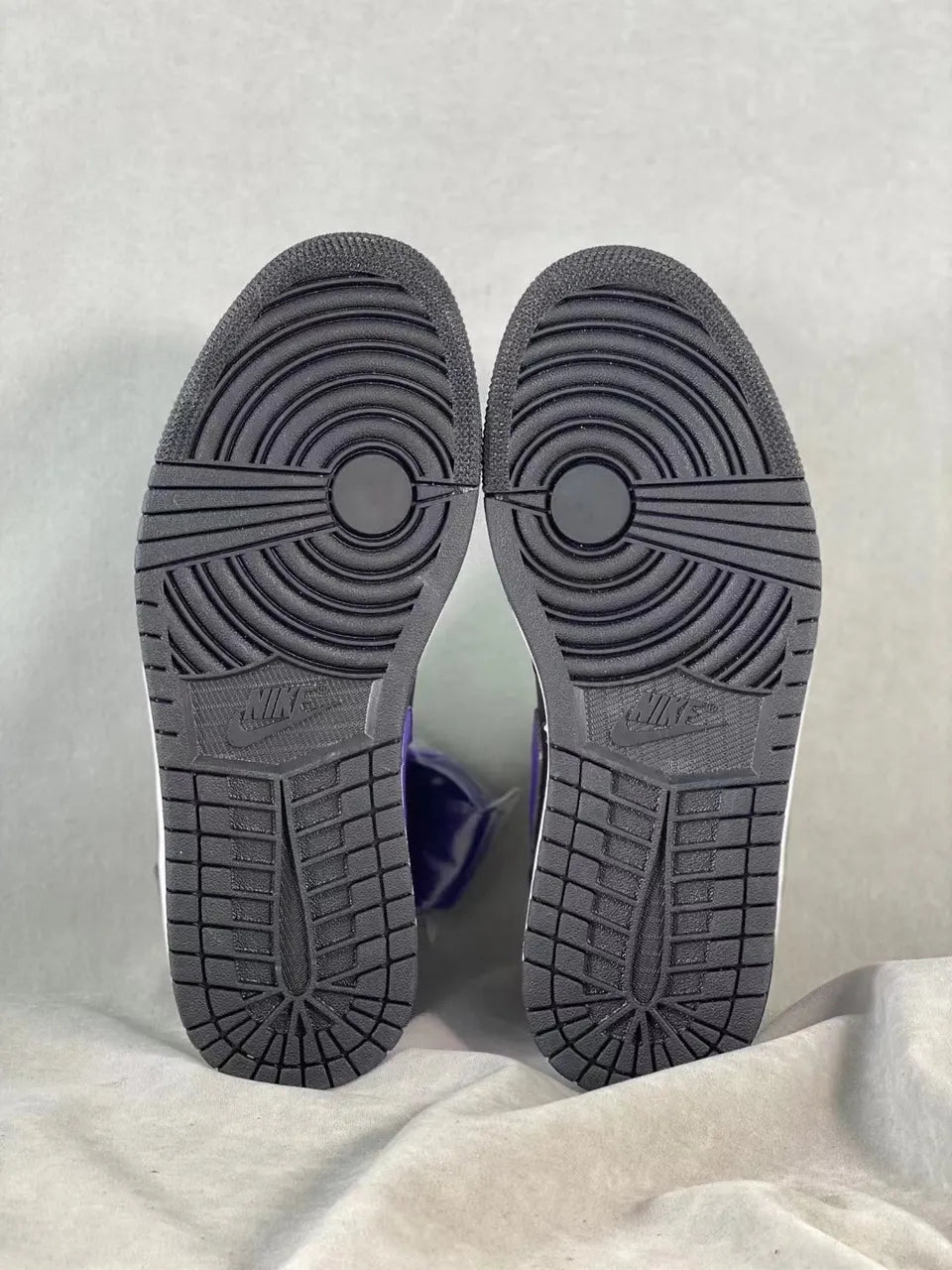 Air Jordan 1 Low Lakers - Hình 6