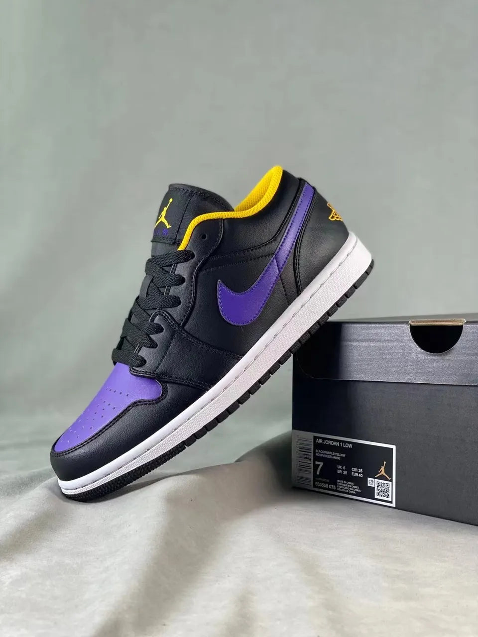 Air Jordan 1 Low Lakers - Hình 7