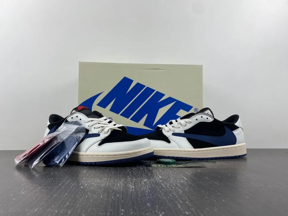 Air Jordan 1 Low Black/Navy - Hình 6