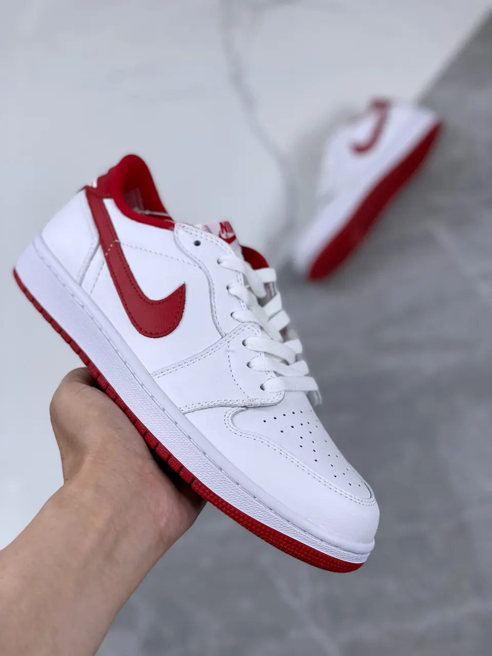 classic Air Jordan 1 Low White Red - Hình 8