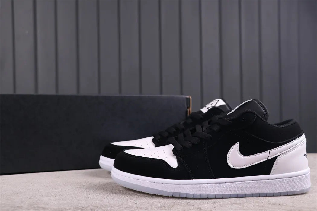 Air Jordan 1 Low Black White - Hình 3