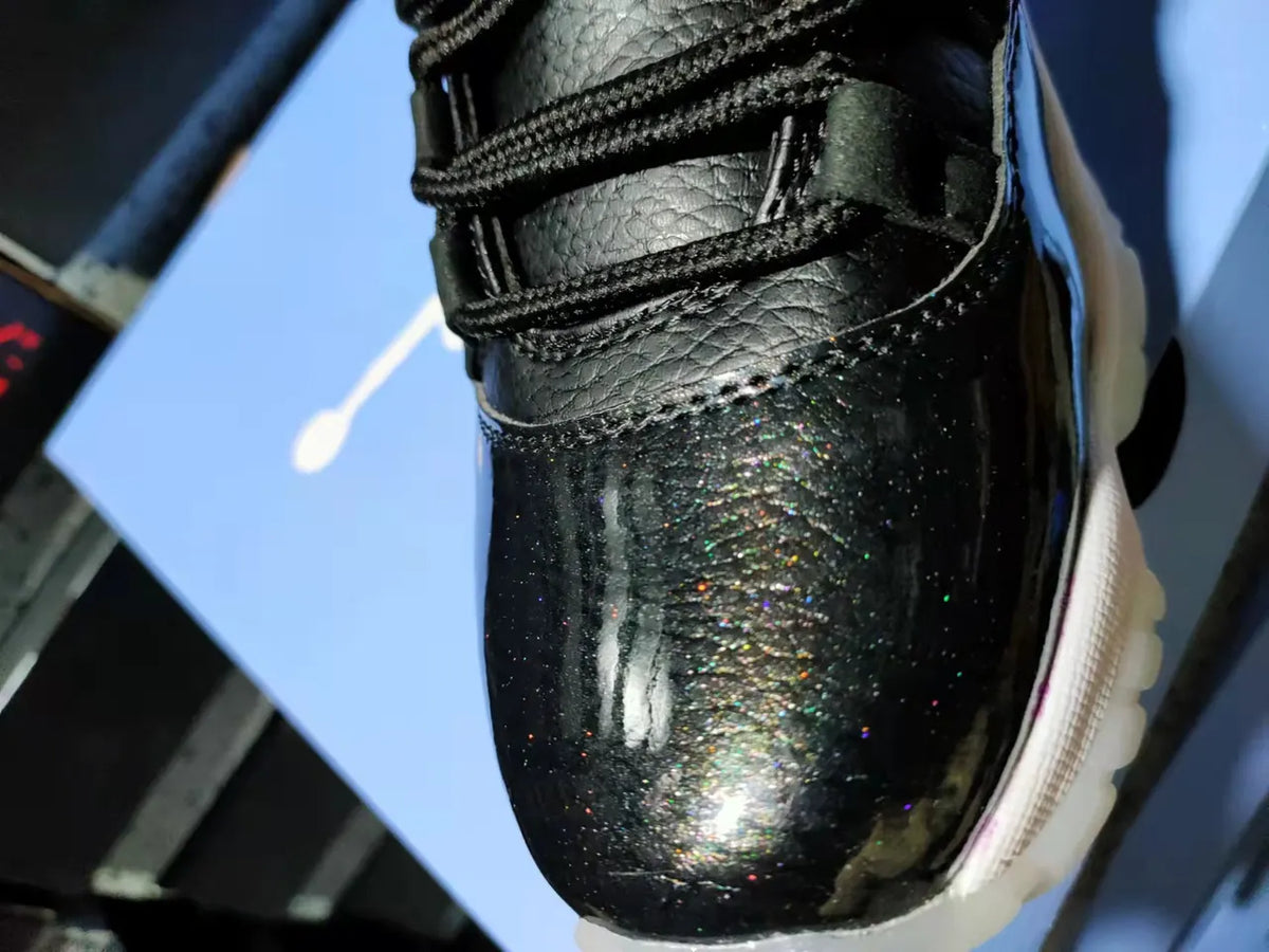 Air Jordan 11 Black White - Hình 3