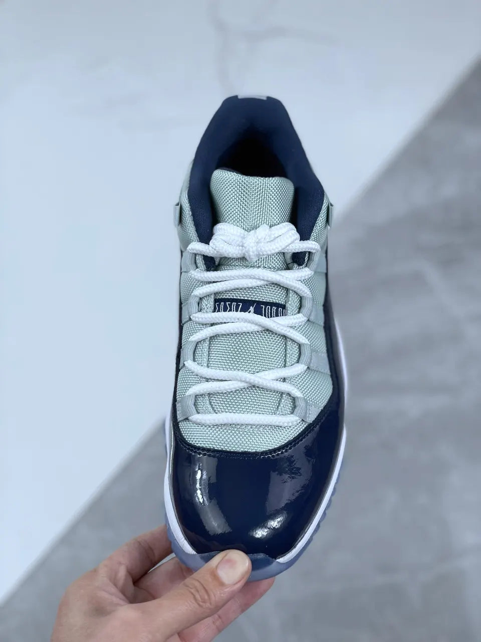 Air Jordan 11 Navy Grey - Hình 2