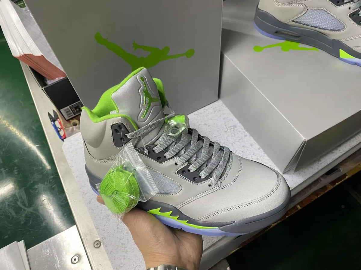 Air Jordan 5 White/Green - Hình 2