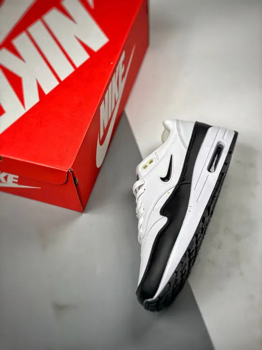 iconic comfort Nike Air Max 1 White Black - Hình 7