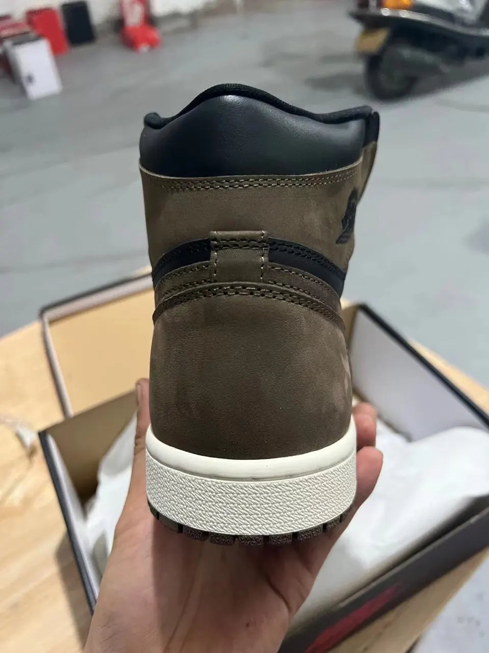 Air Jordan 1 High Black Mocha - Hình 5