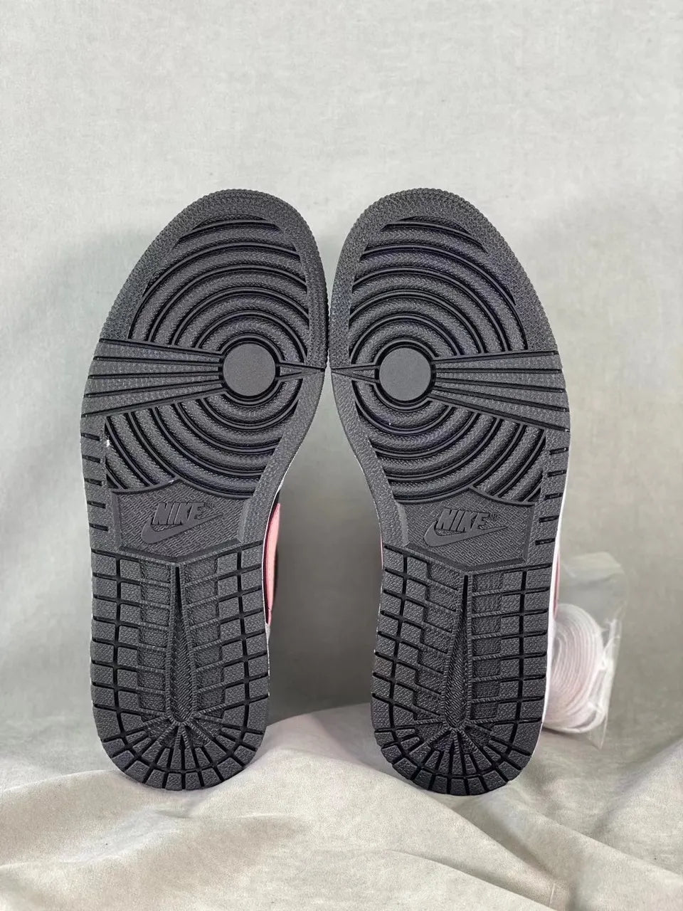 AJ1 Low Grey Pink - Hình 5