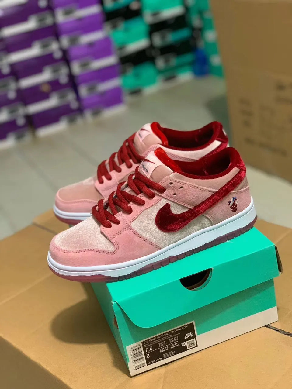 Nike SB Dunk Strangelove - Hình 3