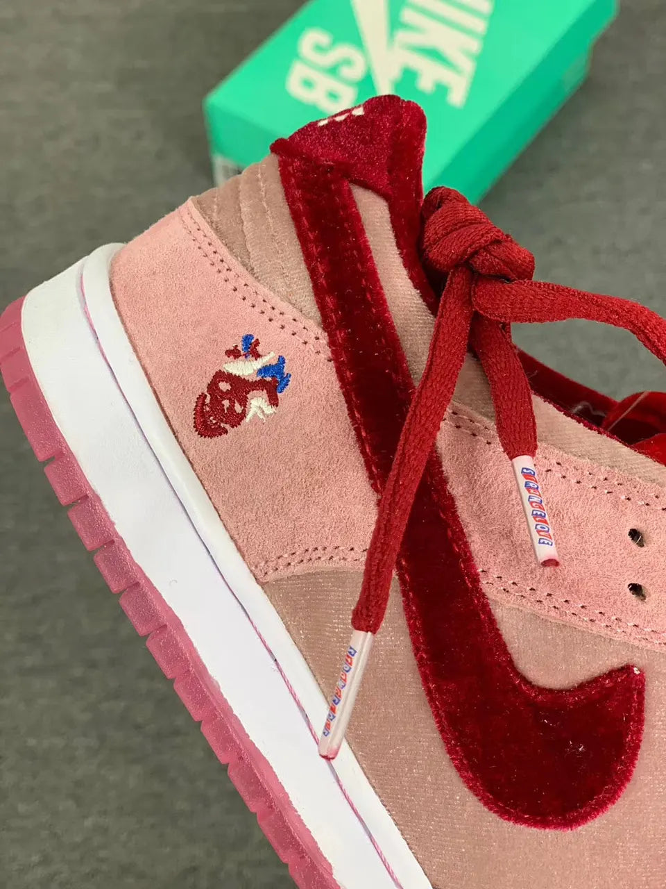 Nike SB Dunk Strangelove - Hình 5