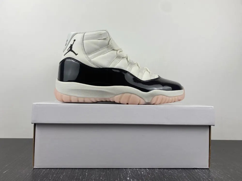 Air Jordan 11 Platinum Tint - Hình 13