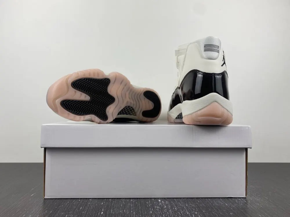 Air Jordan 11 Platinum Tint - Hình 10