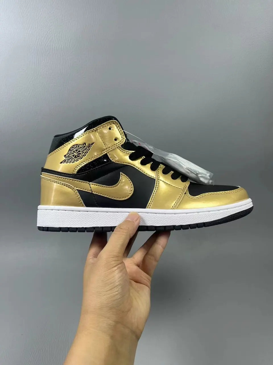Air Jordan 1 Mid Gold/Black - Hình 6