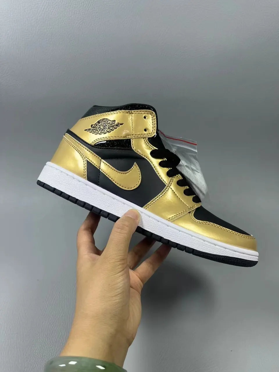 Air Jordan 1 Mid Gold/Black - Hình 7