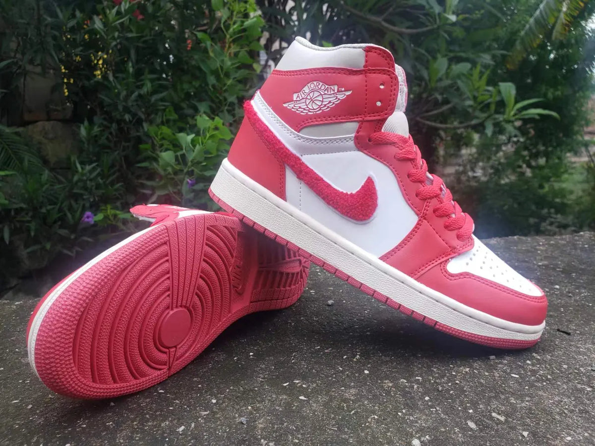 Jordan 1 Chenille Red - Hình 2