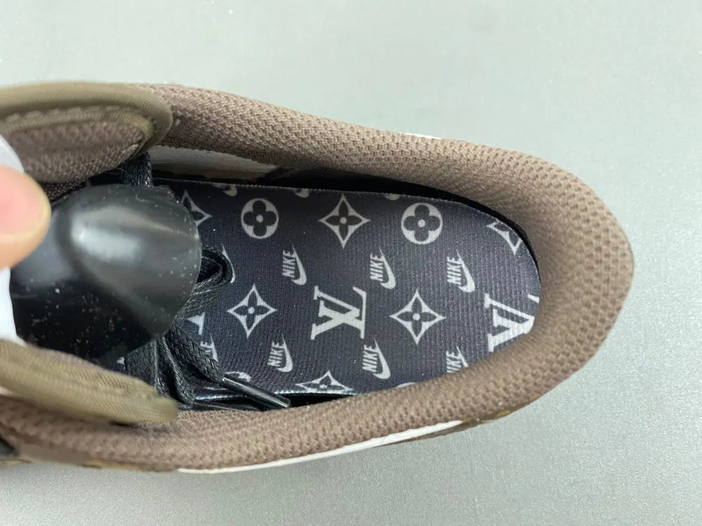 Louis Vuitton Air Jordan - Hình 6