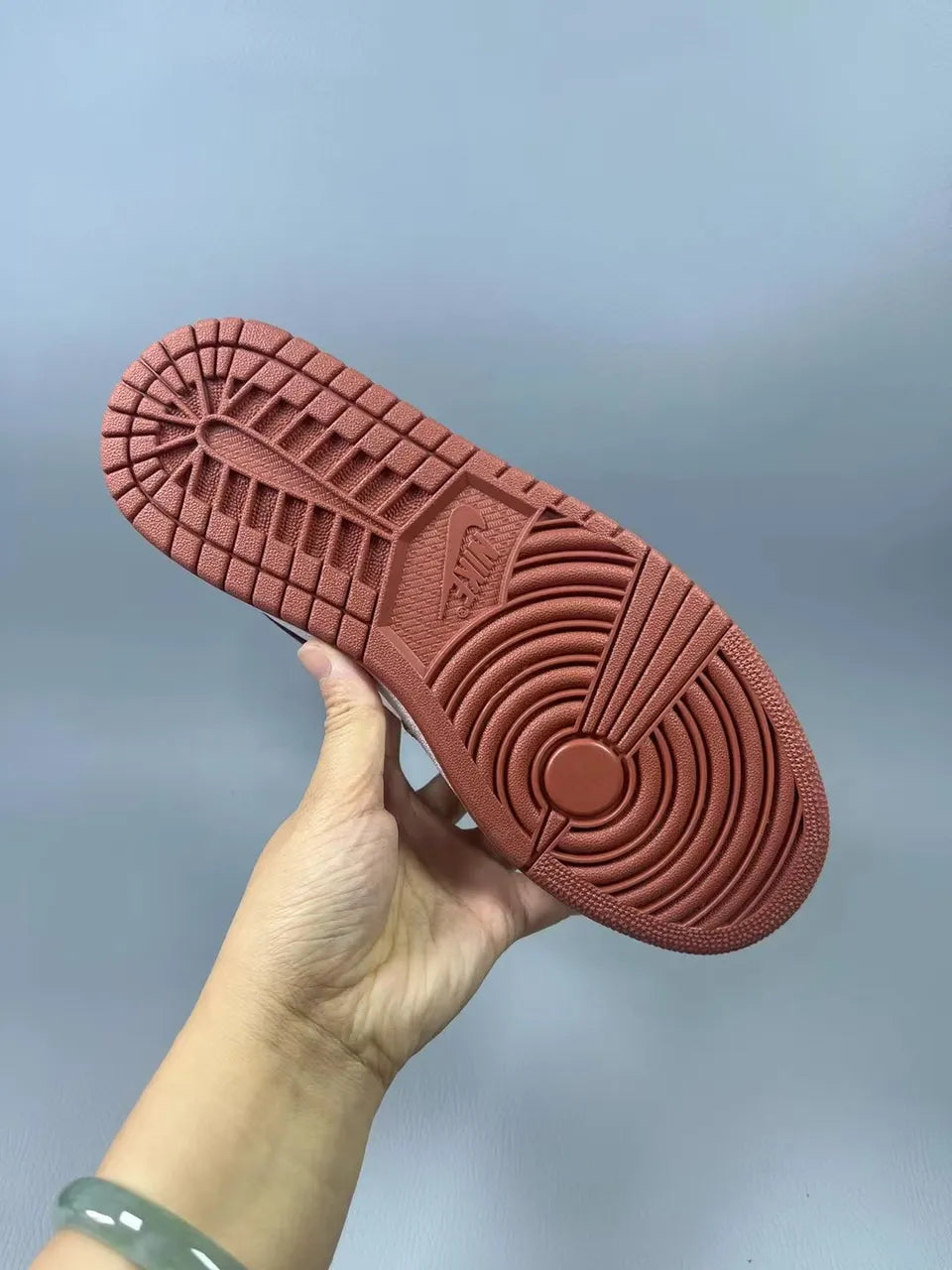 Air Jordan 1 Mid Brown/White - Hình 2