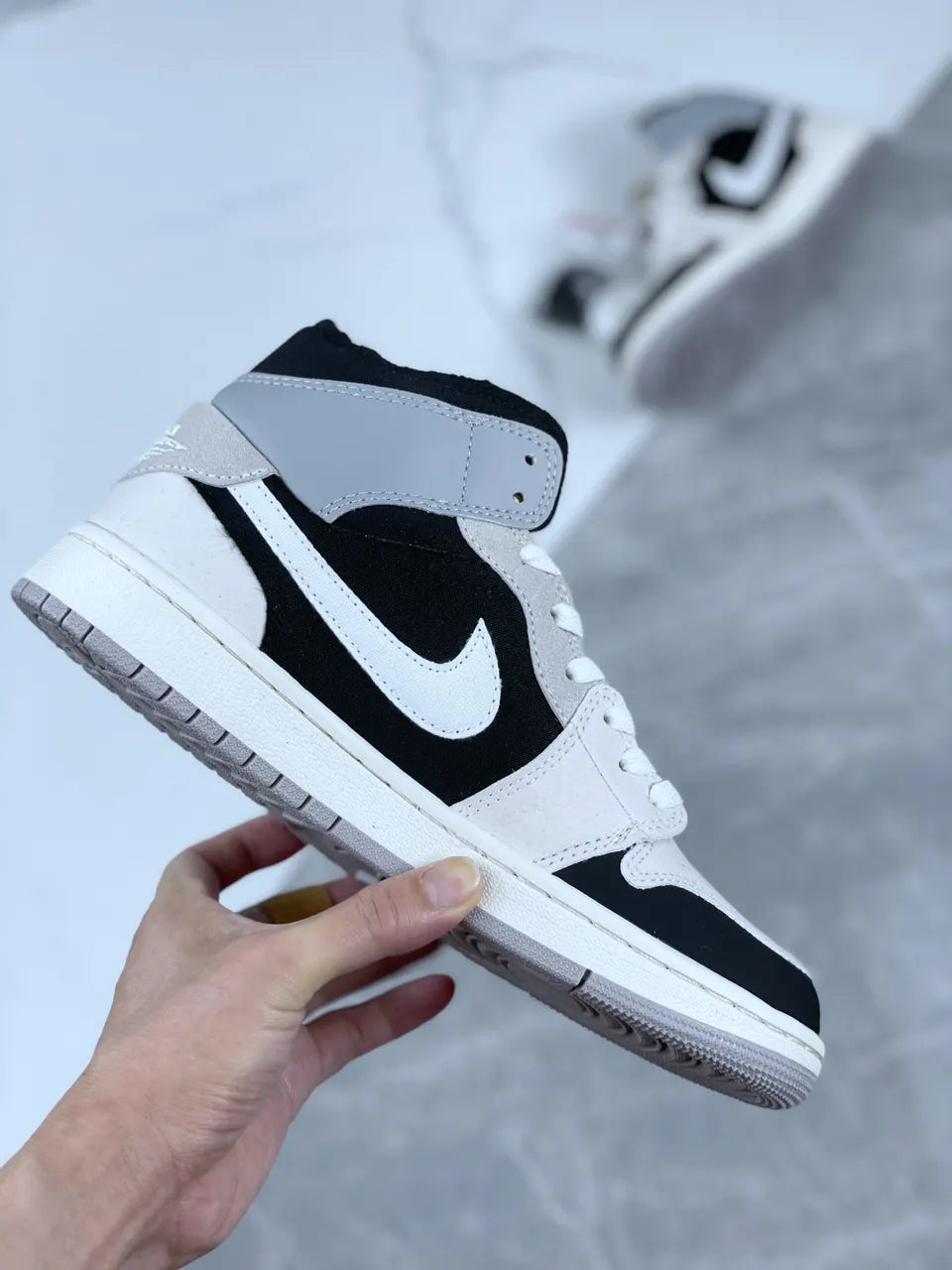 Air Jordan 1 Off-White 1985 - Hình 4