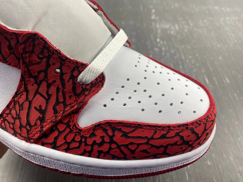 Air Jordan 1 Red Cement - Hình 9